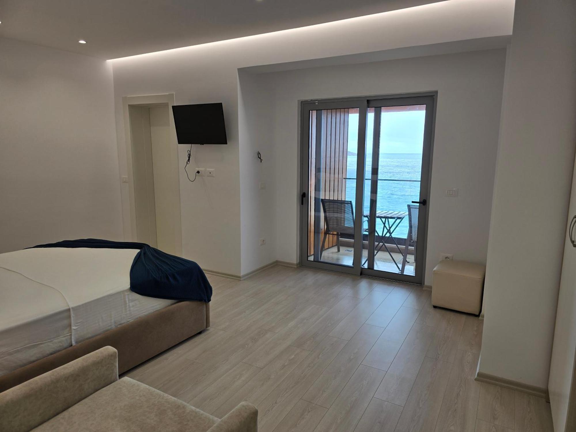 Hotel Veizi Himarë Exterior foto